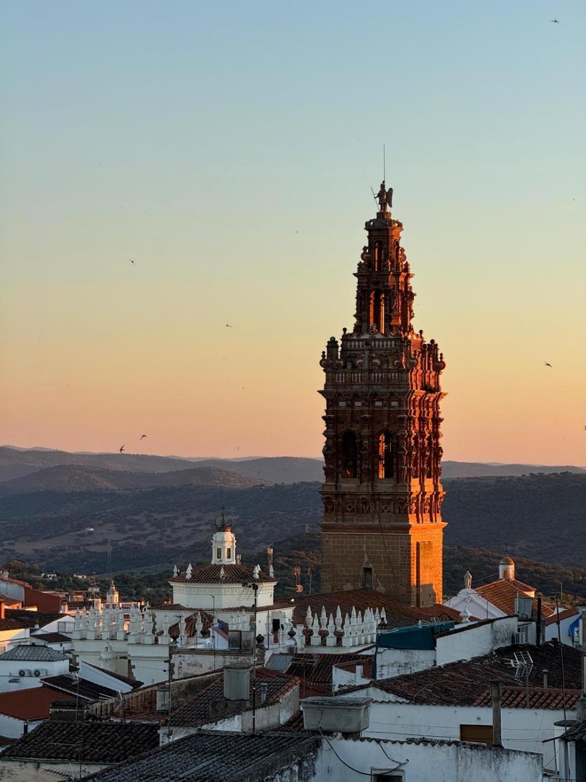Ferienwohnung Mirador Templario Jerez De Los Caballeros Exterior foto